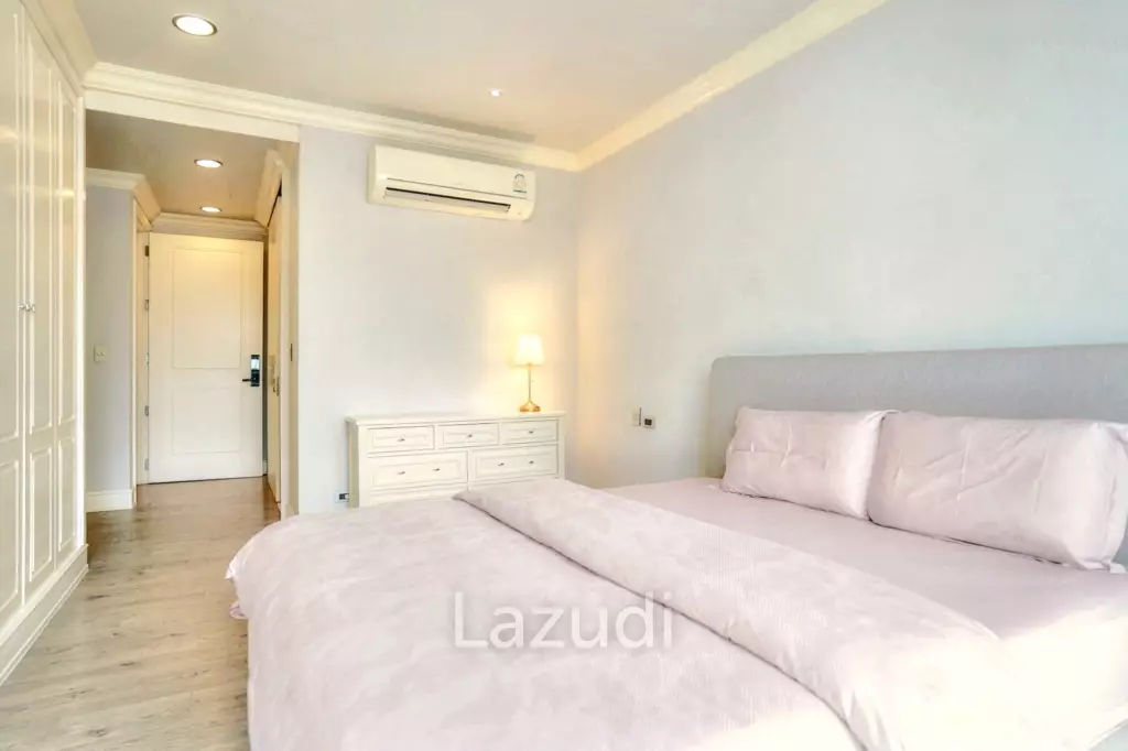 3 Bedroom 4 Bathroom 400 SQ.M 349 Residence