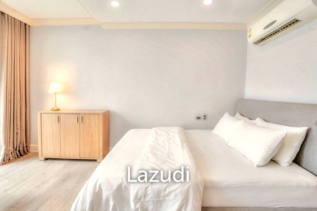 3 Bedroom 4 Bathroom 400 SQ.M 349 Residence