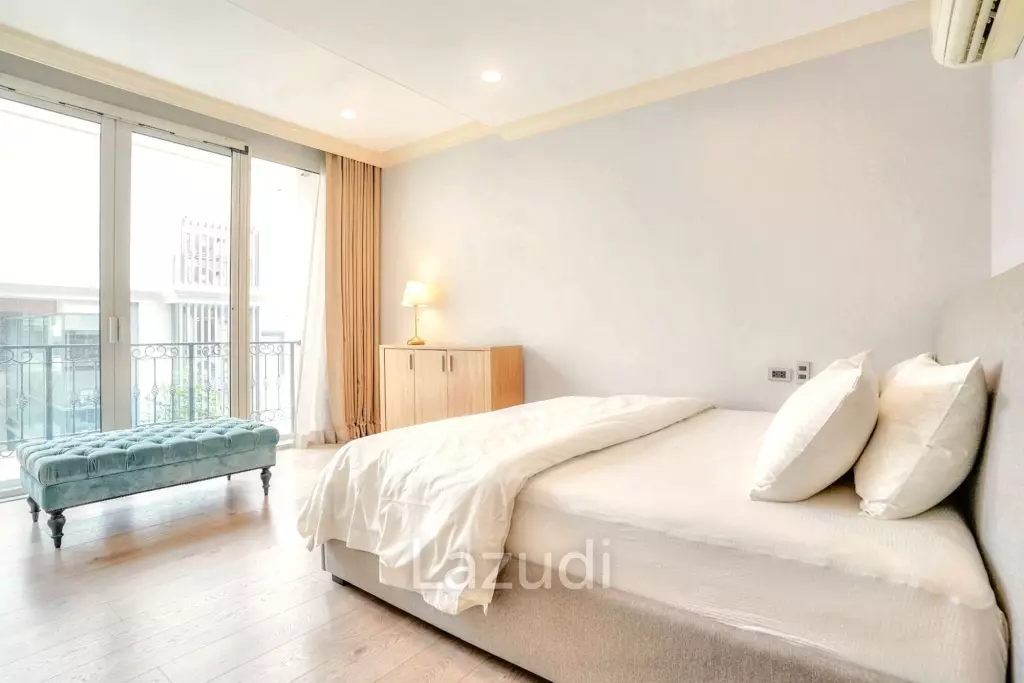 3 Bedroom 4 Bathroom 400 SQ.M 349 Residence