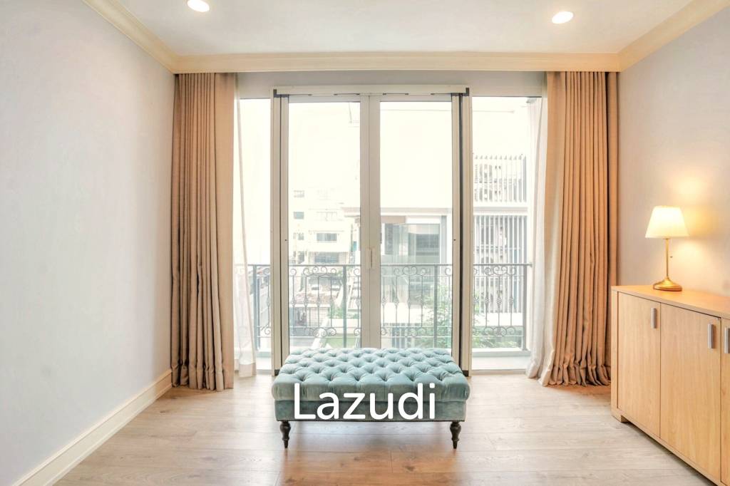 3 Bedroom 4 Bathroom 400 SQ.M 349 Residence