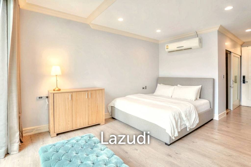 3 Bedroom 4 Bathroom 400 SQ.M 349 Residence