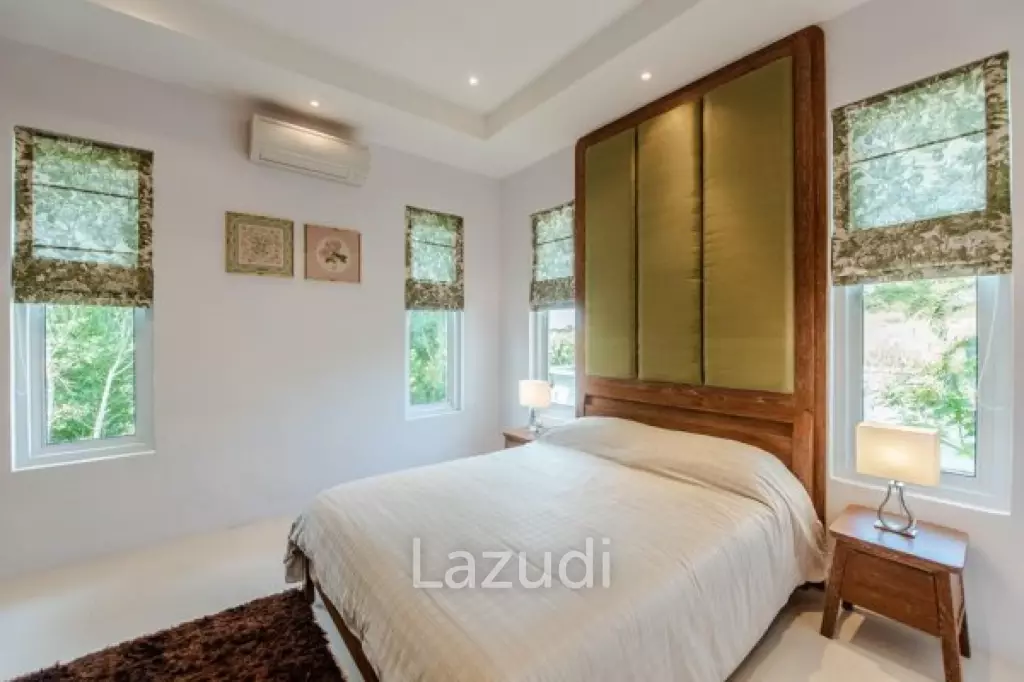RED MOUNTAIN LUXURY : 3 bed pool villa of high quality and design