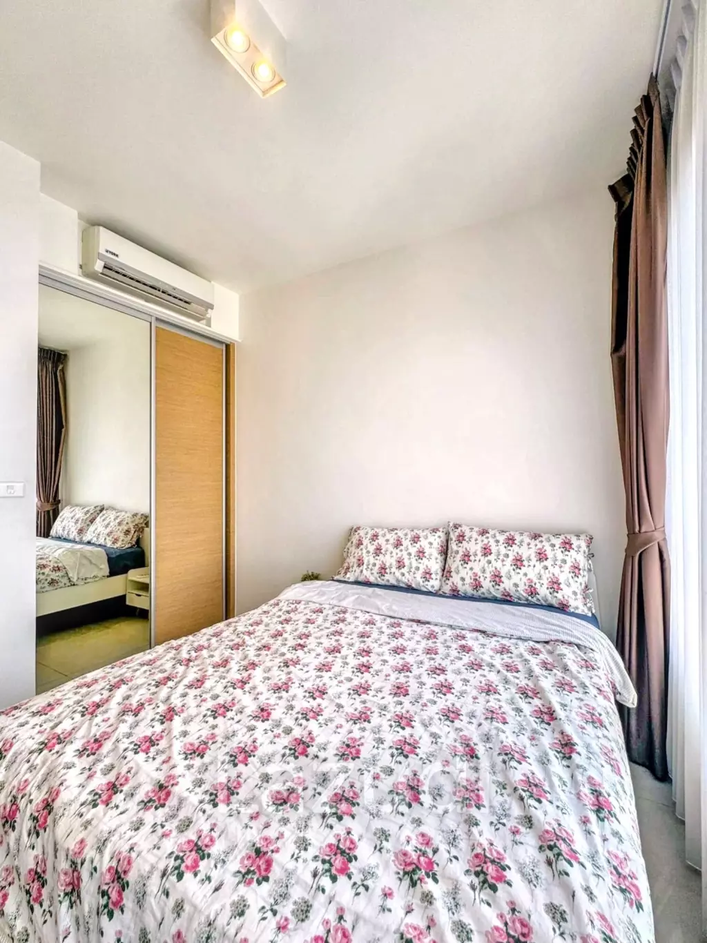 2 Bedroom 1 Bathroom 70 SQ.M The Lofts Ekkamai