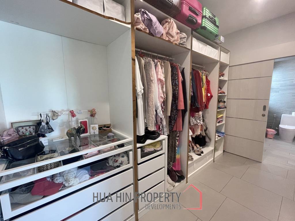 Smart Hamlet: Very young pool villa with 3 bedrooms and 2 bathrooms