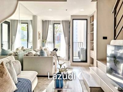 2 Beds Ultra Luxury Duplex Condo in Chatuchak
