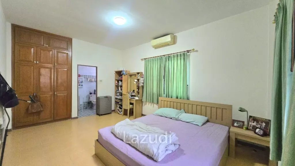 3 Beds 2 Baths 150 SQ.M. Nern Plub Wan Village 3