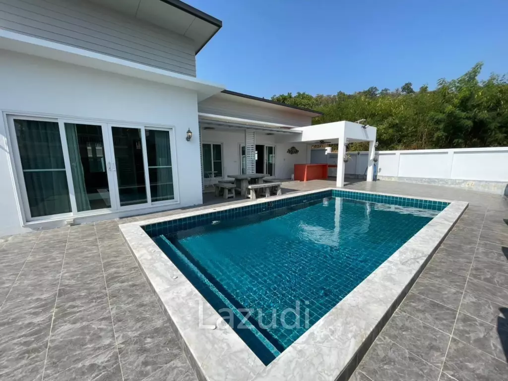 For Rent: Aomsin Residence 3 Bedroom Villa with Pool in Soi Hua Hin102