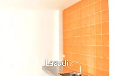 4 bed 3 bath 270 SQ.M. Townhouse in Phaya Thai Bangkok