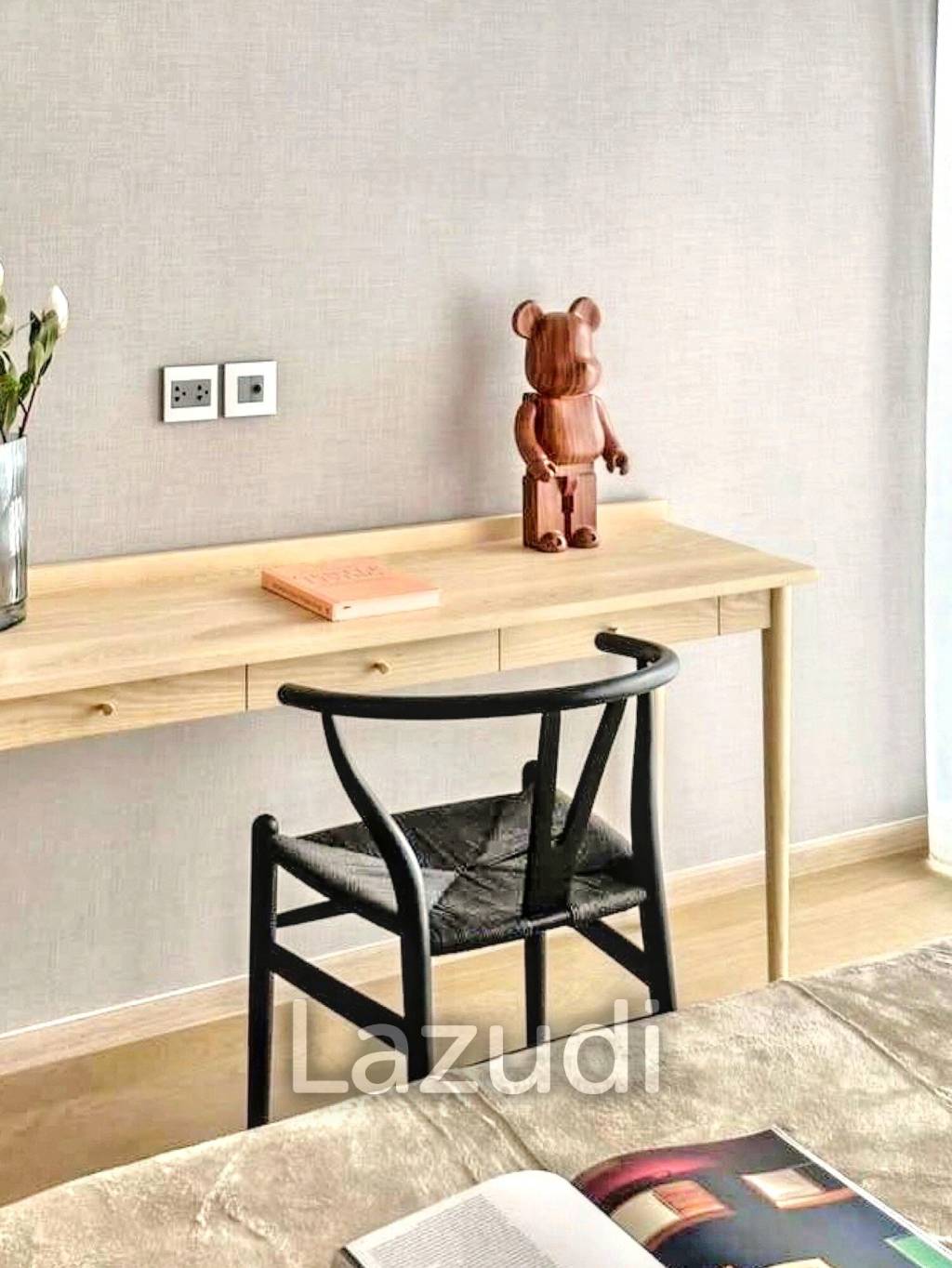 1 Bed 1 Bath 54 SQ.M The Strand Thonglor