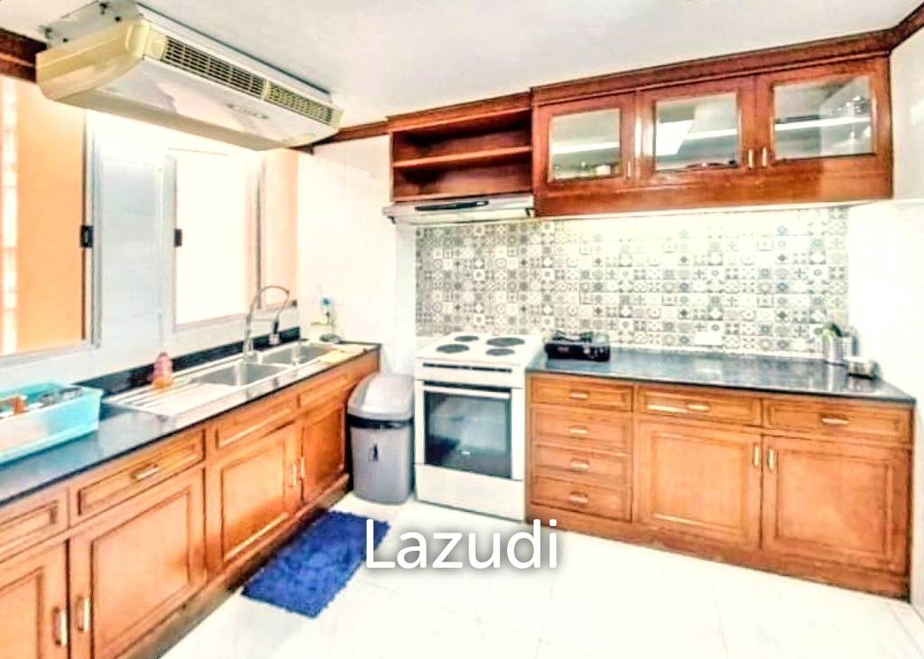 4 Bed 3 Bath 252 SQ.M Tai Ping Towers