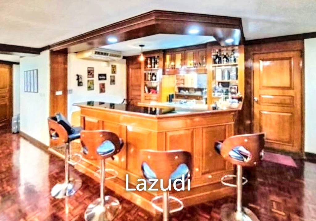 4 Bed 3 Bath 252 SQ.M Tai Ping Towers