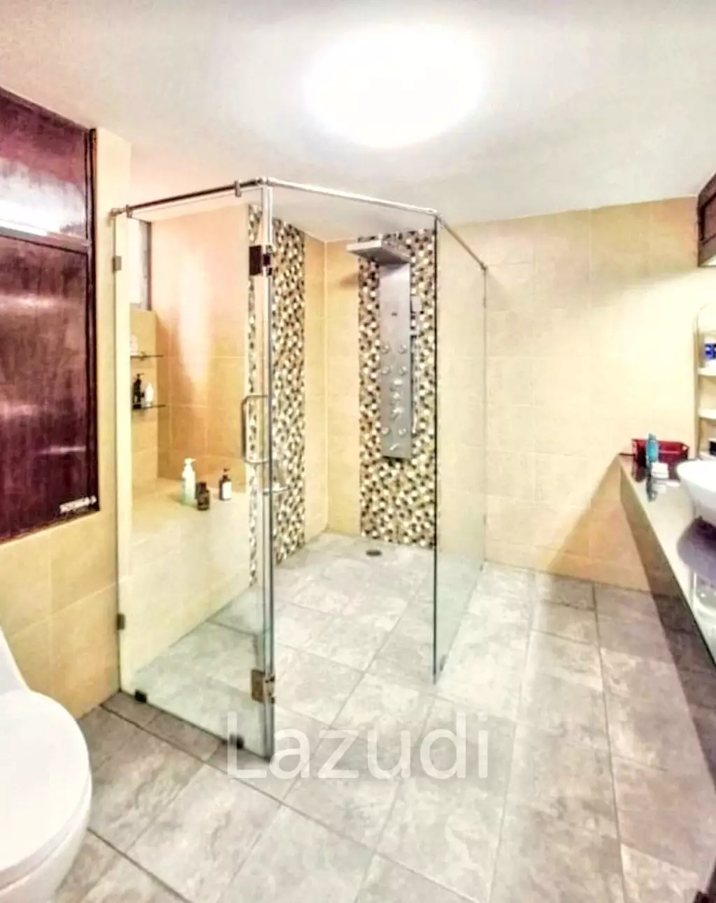 4 Bed 3 Bath 252 SQ.M Tai Ping Towers