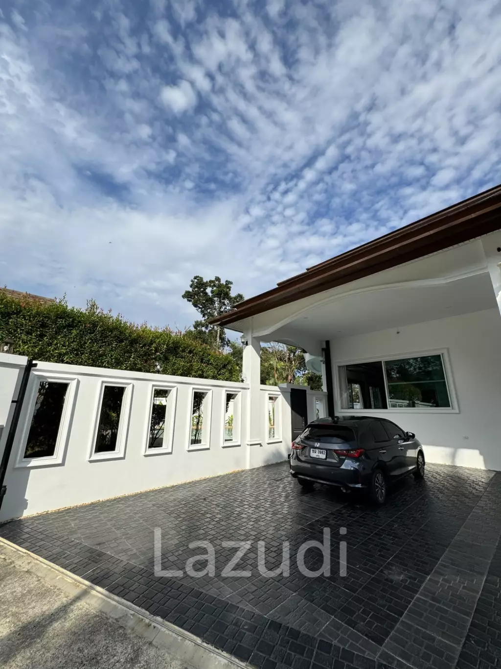 Luxury 5 Bedroom Villa For Rent In Kamala