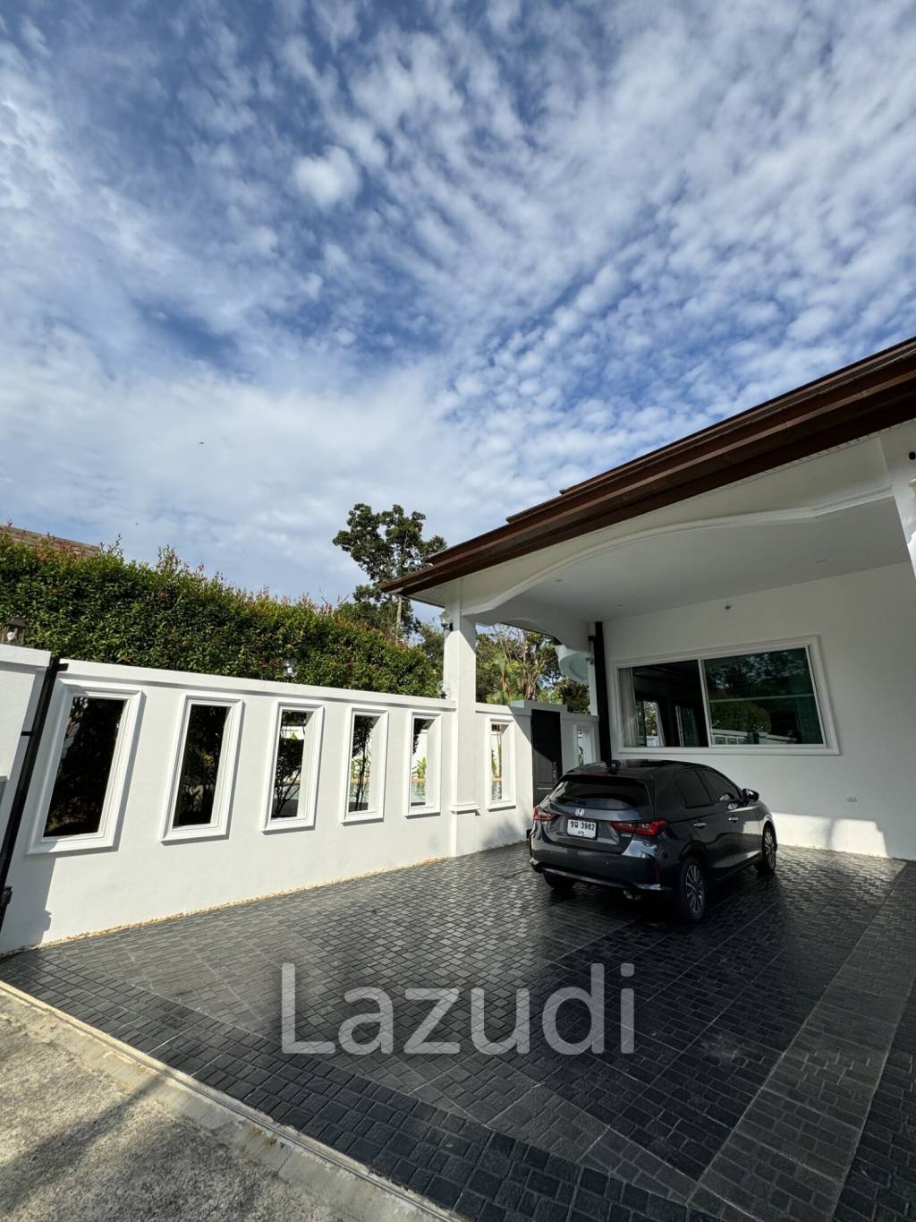 Luxury 5 Bedroom Villa For Rent In Kamala
