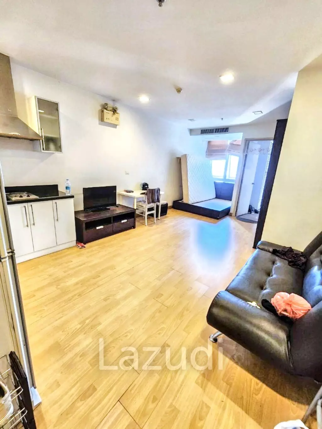 1 Bedroom 1 Bathroom 40 SQ.M Nusasiri Grand