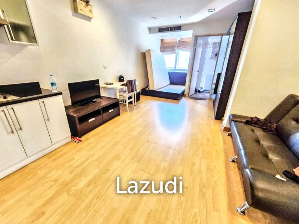 1 Bedroom 1 Bathroom 40 SQ.M Nusasiri Grand
