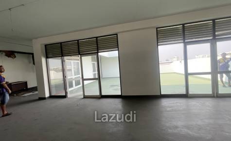 Multi-Purpose 3-Story Building for Rent Near BTS Bearing
