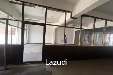 Multi-Purpose 3-Story Building for Rent Near BTS Bearing