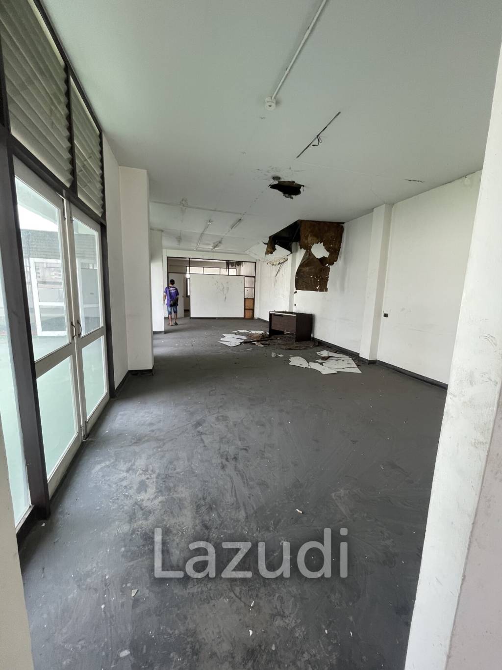 Multi-Purpose 3-Story Building for Rent Near BTS Bearing