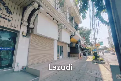 4-Story Building for Rent – Sathorn/Chong Nonsi