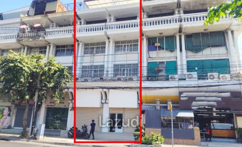 4-Story Building for Rent – Sathorn/Chong Nonsi