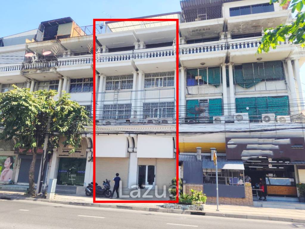 4-Story Building for Rent – Sathorn/Chong Nonsi