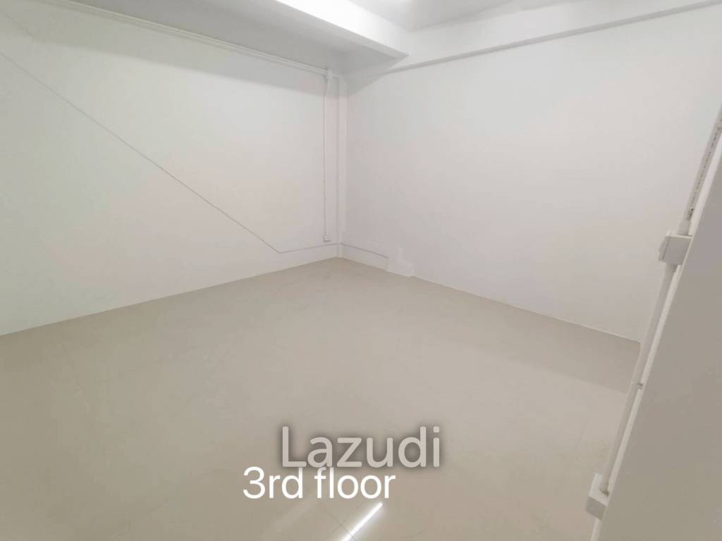 4-Story Building for Rent – Sathorn/Chong Nonsi