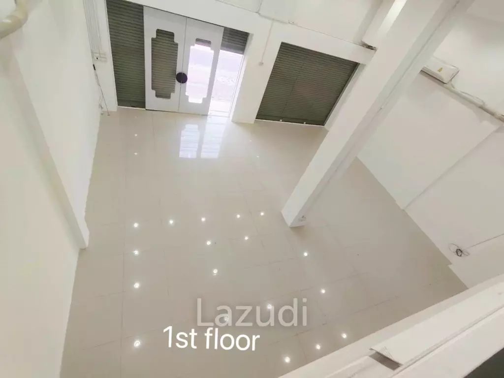 4-Story Building for Rent – Sathorn/Chong Nonsi