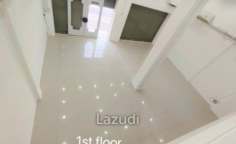 4-Story Building for Rent – Sathorn/Chong Nonsi