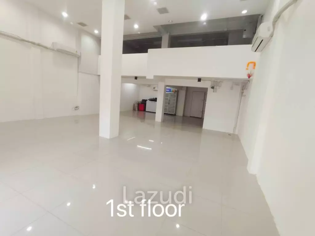 4-Story Building for Rent – Sathorn/Chong Nonsi