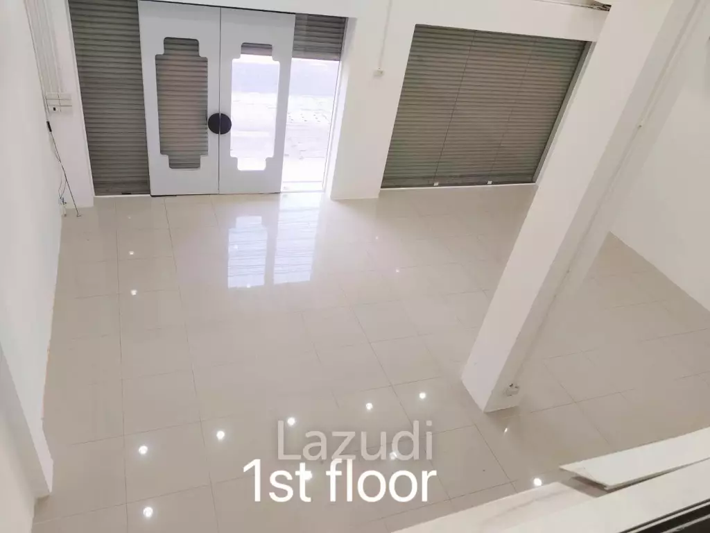 4-Story Building for Rent – Sathorn/Chong Nonsi