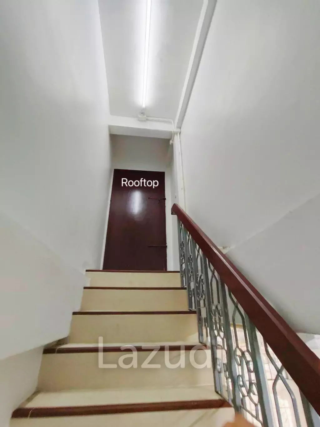 4-Story Building for Rent – Sathorn/Chong Nonsi