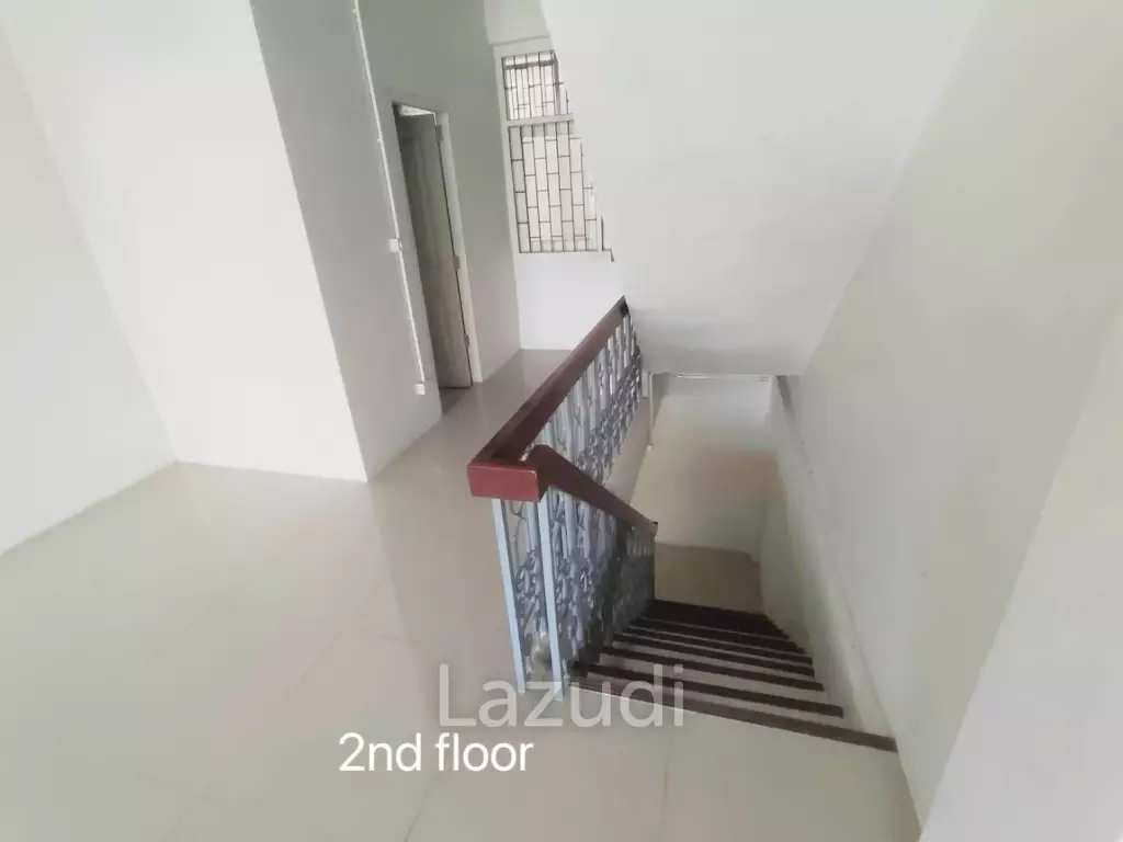 4-Story Building for Rent – Sathorn/Chong Nonsi