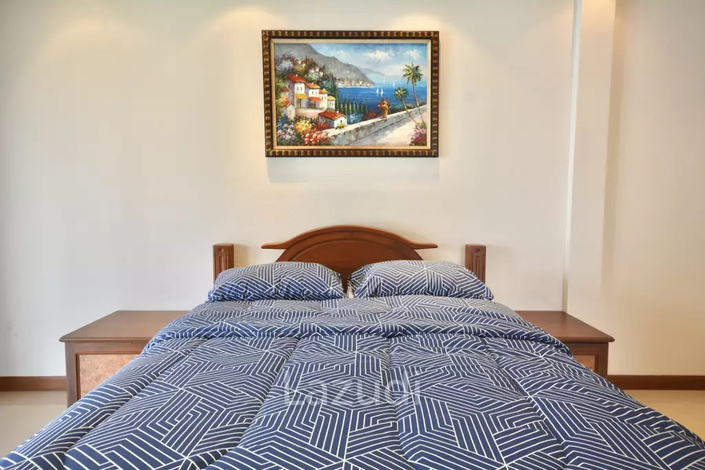 1 Bed  1 Bath 108 SQ.M. Baan Suan Lalana Condominium