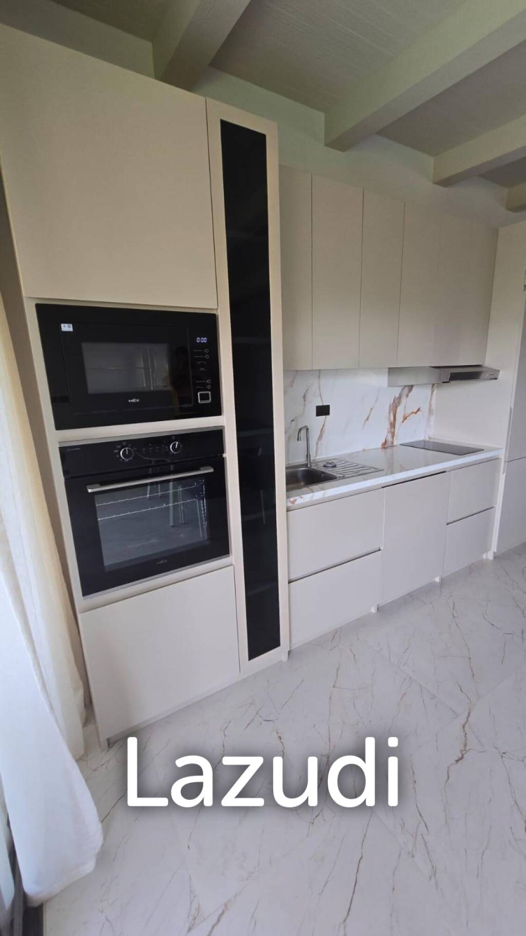 1-Bed Sea View Apartment at Beachside Luxury Residence