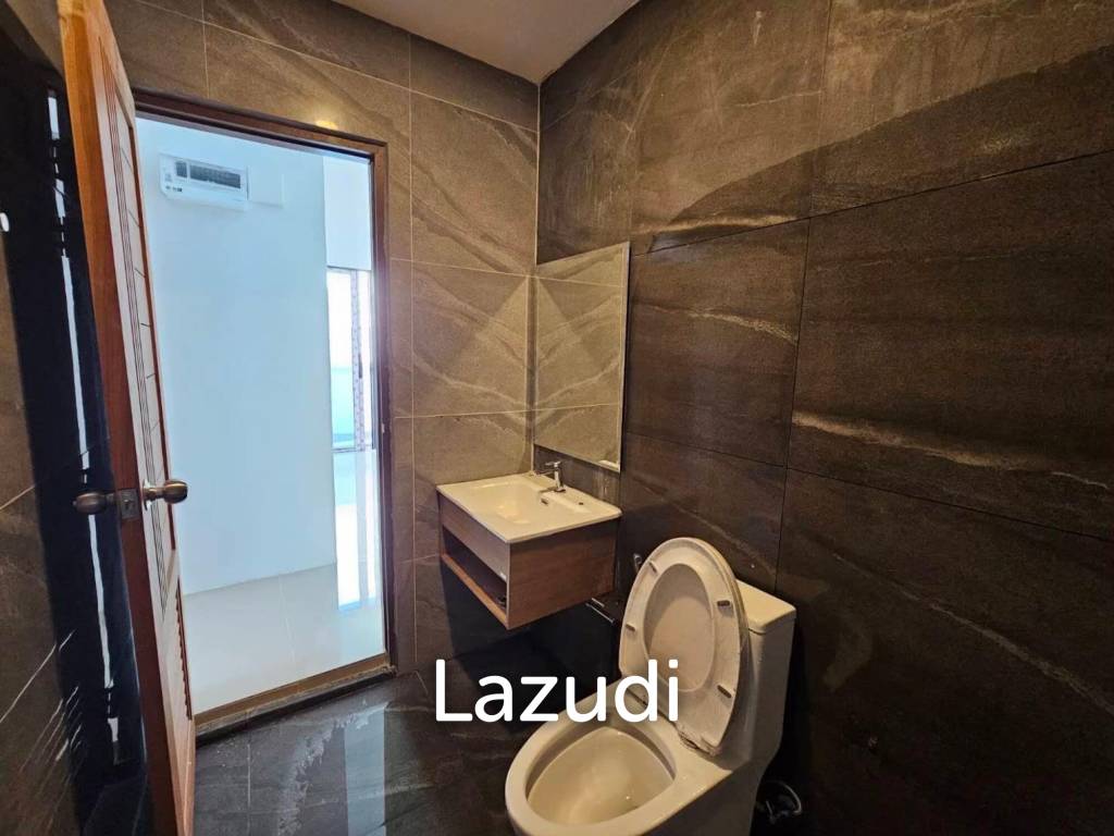 2 Bedroom Townhouse For Rent In Chalong