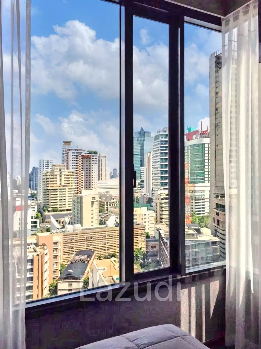 1 Bedroom 1 Bathroom 41 SQ.M Edge Sukhumvit 23