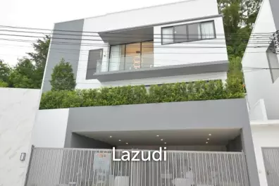 4 Bedroom House With Private Elevator