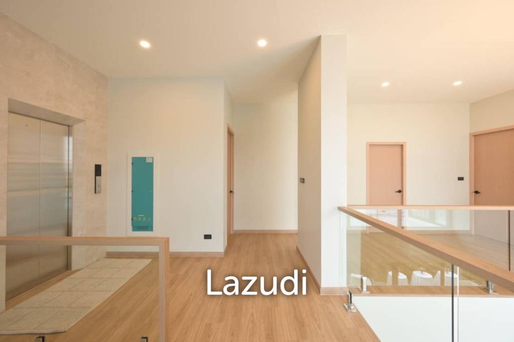 4 Bedroom House With Private Elevator