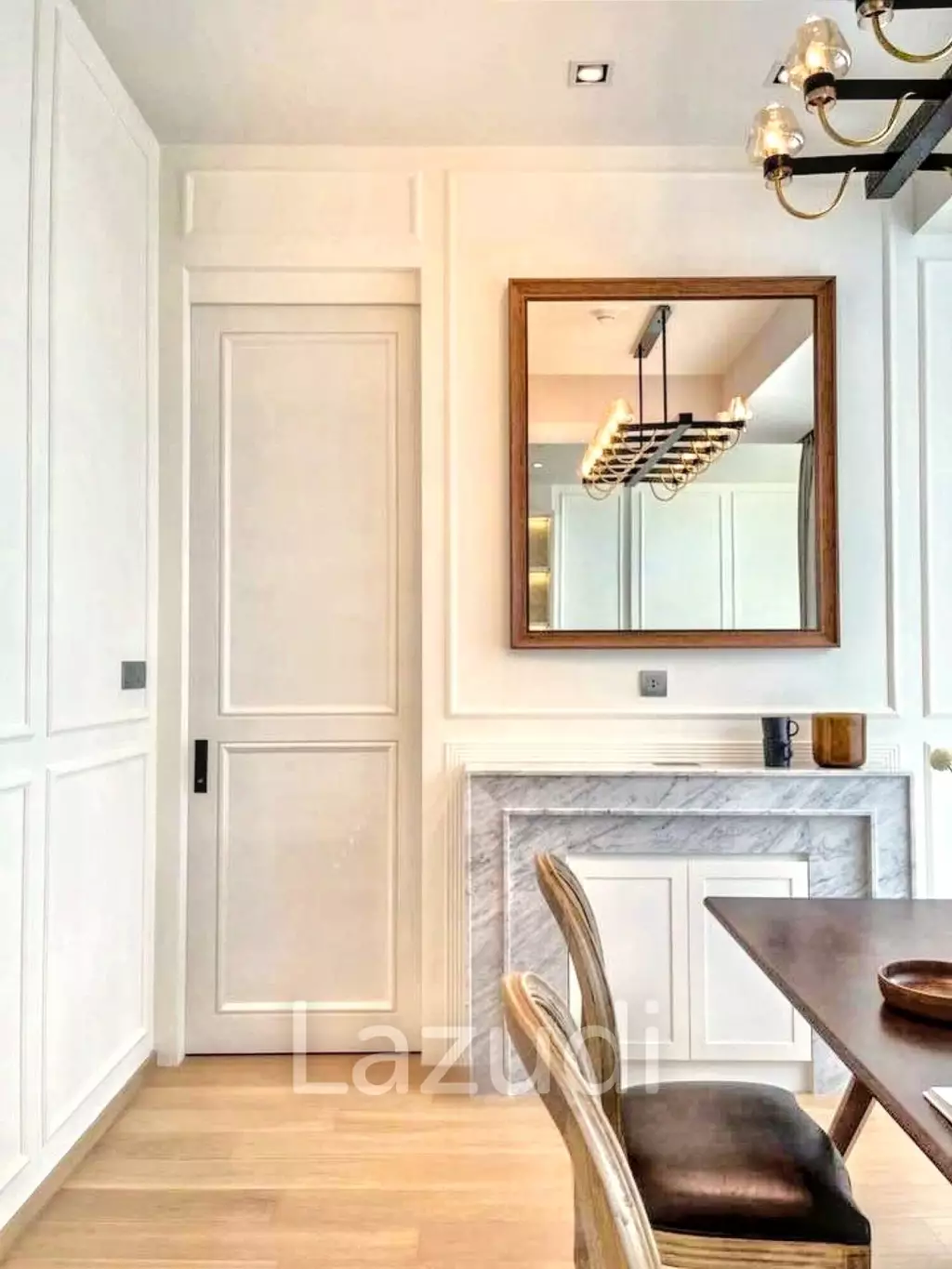 2 Bedroom 2 Bathroom 86 SQ.M  28 Chidlom