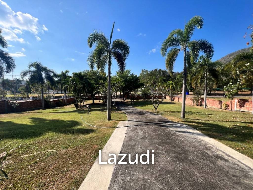 PALM HILLS HOMES : 4 Bed Pool Villa With Guest Villas On Golf Course with Lifetime Golf Membership