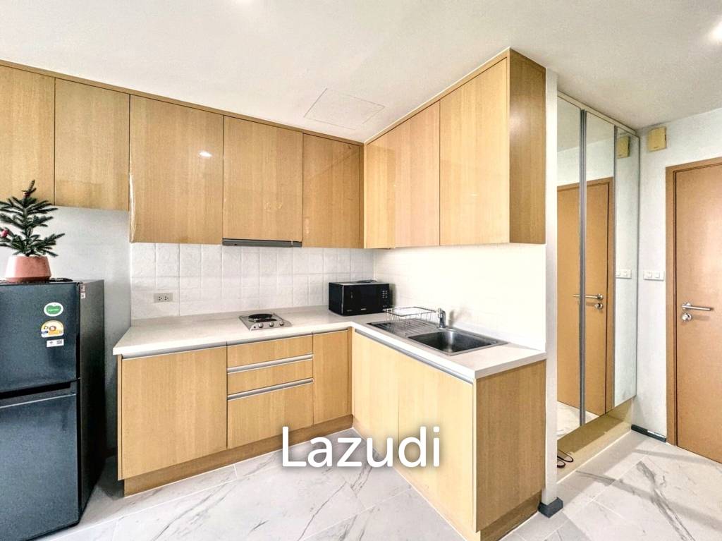 Studio 1 Bathroom 40 SQ.M Villa Rachatewi