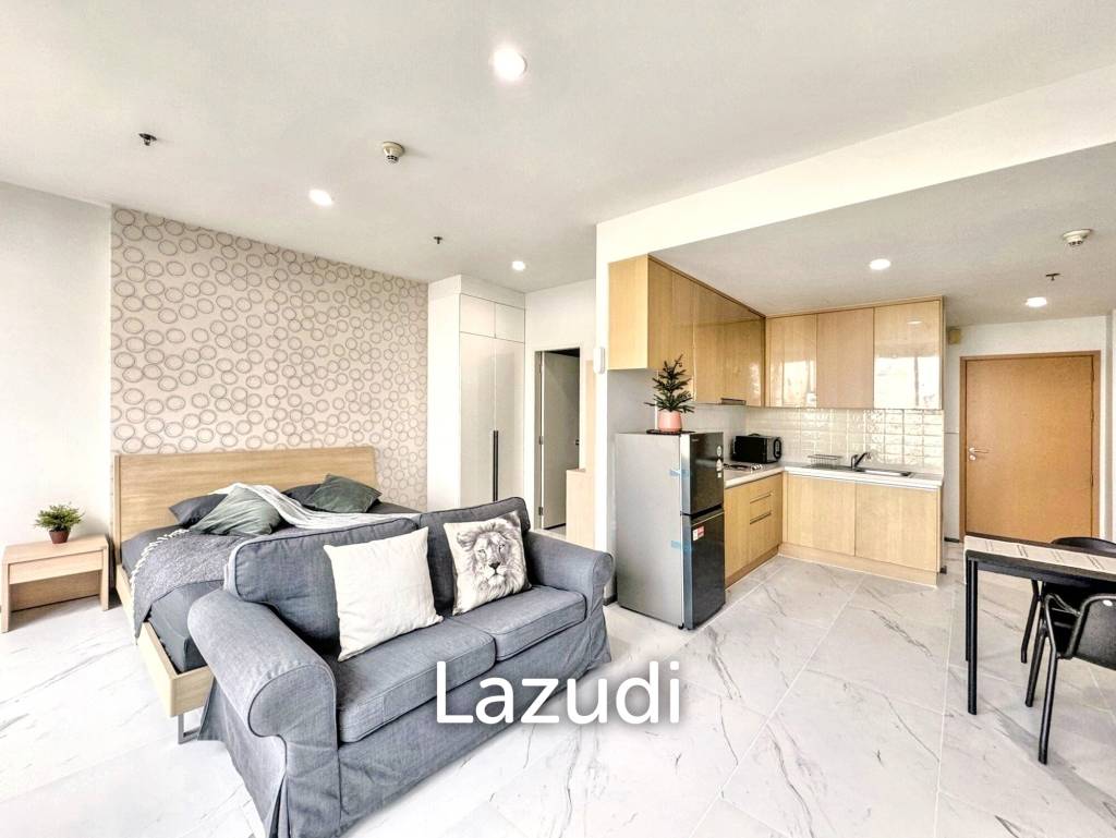 Studio 1 Bathroom 40 SQ.M Villa Rachatewi