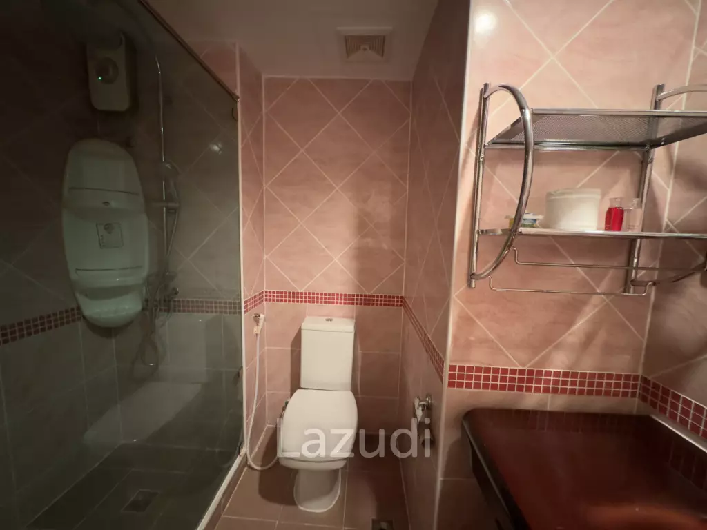 1 Bed 2 Baths 60 SQ.M. Jomtien Beach Condominium