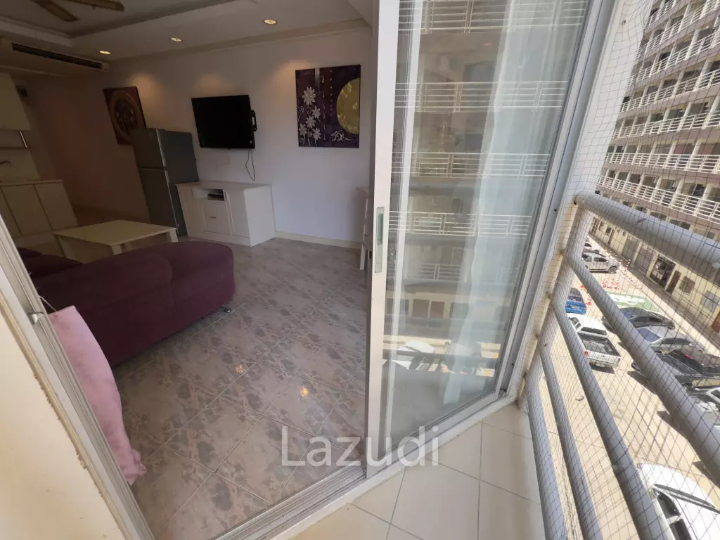 1 Bed 2 Baths 60 SQ.M. Jomtien Beach Condominium