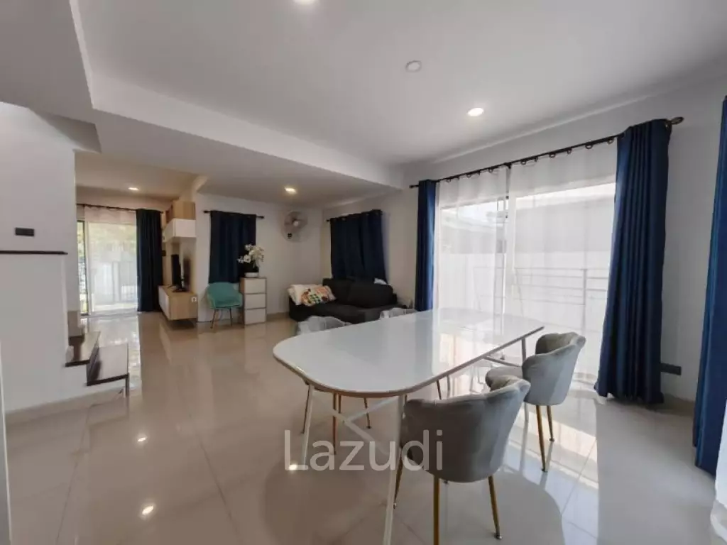 4 Beds 3 Baths 220 SQ.M. Life in The Garden Rong-Po