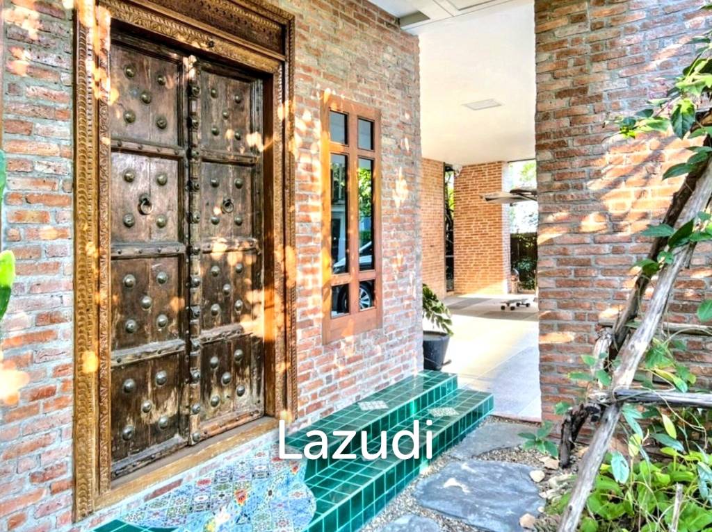 4 Bed 4 Bath 299 SQ.M Burasiri Pattanakarn