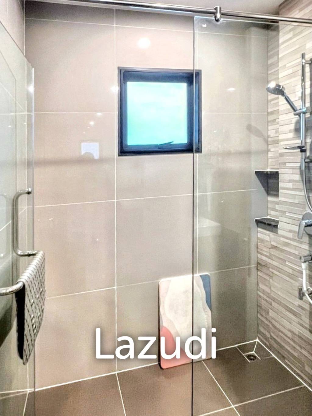 4 Bed 4 Bath 299 SQ.M Burasiri Pattanakarn