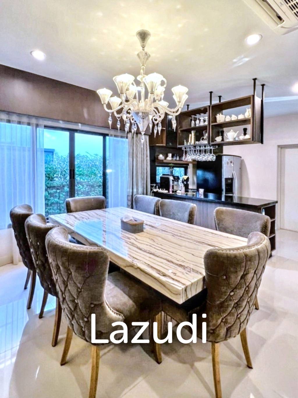 4 Bed 4 Bath 299 SQ.M Burasiri Pattanakarn