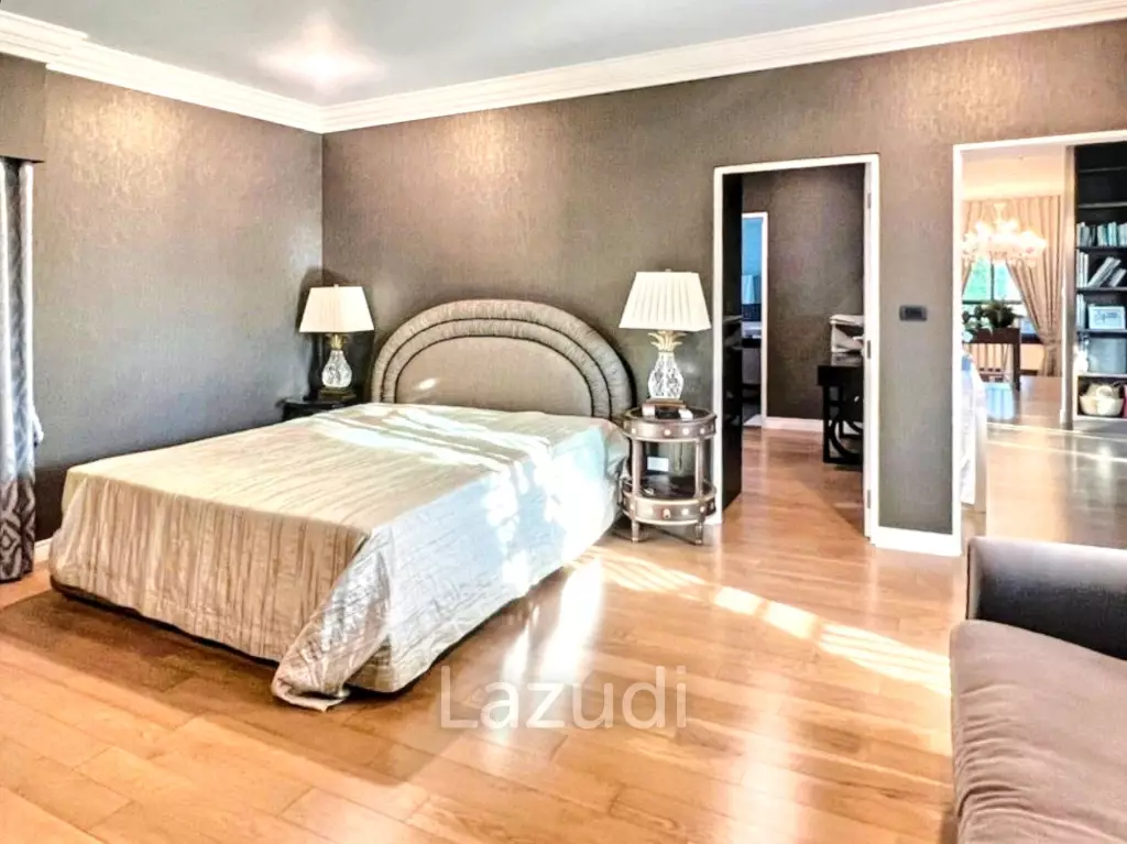 4 Bed 4 Bath 299 SQ.M Burasiri Pattanakarn